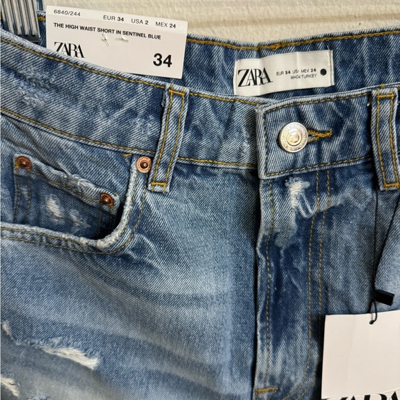 ZARA distressed jean shorts size 34 (US 2) NEW With Tag - Picture 3 of 6